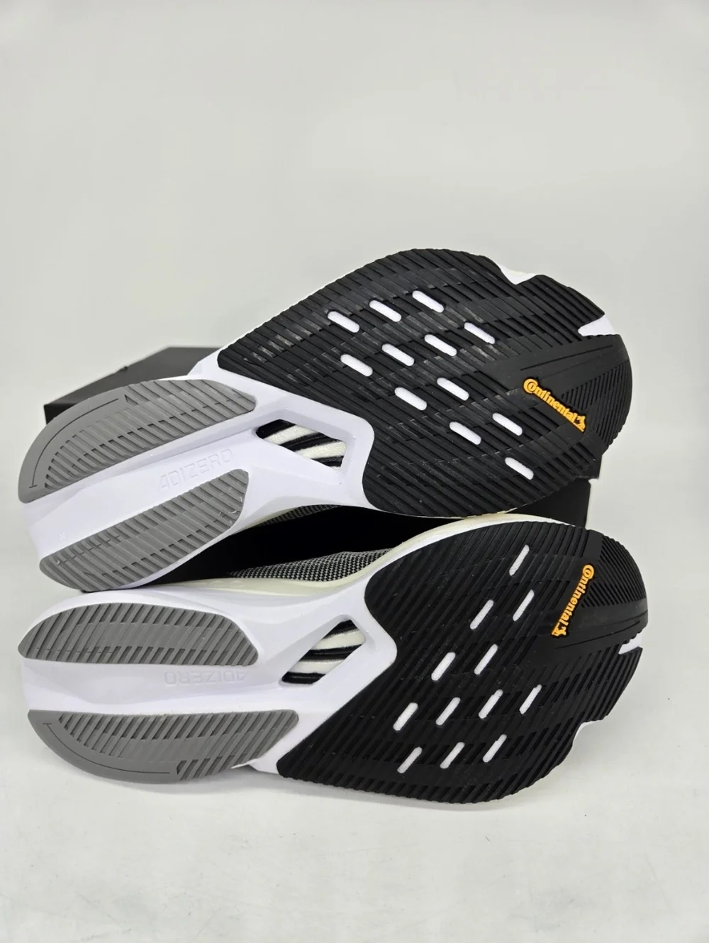 adidas Women's Adizero Boston 12 Core Black Cloud White Running Shoes Size 7.5